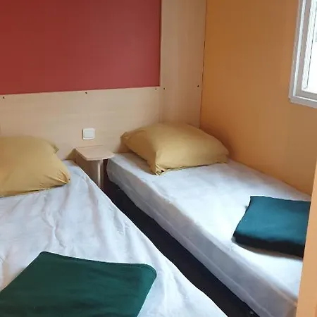 Campsite Mobil 6 Pers Pres Du Puy Du Fou La Boissiere-de-Montaigu